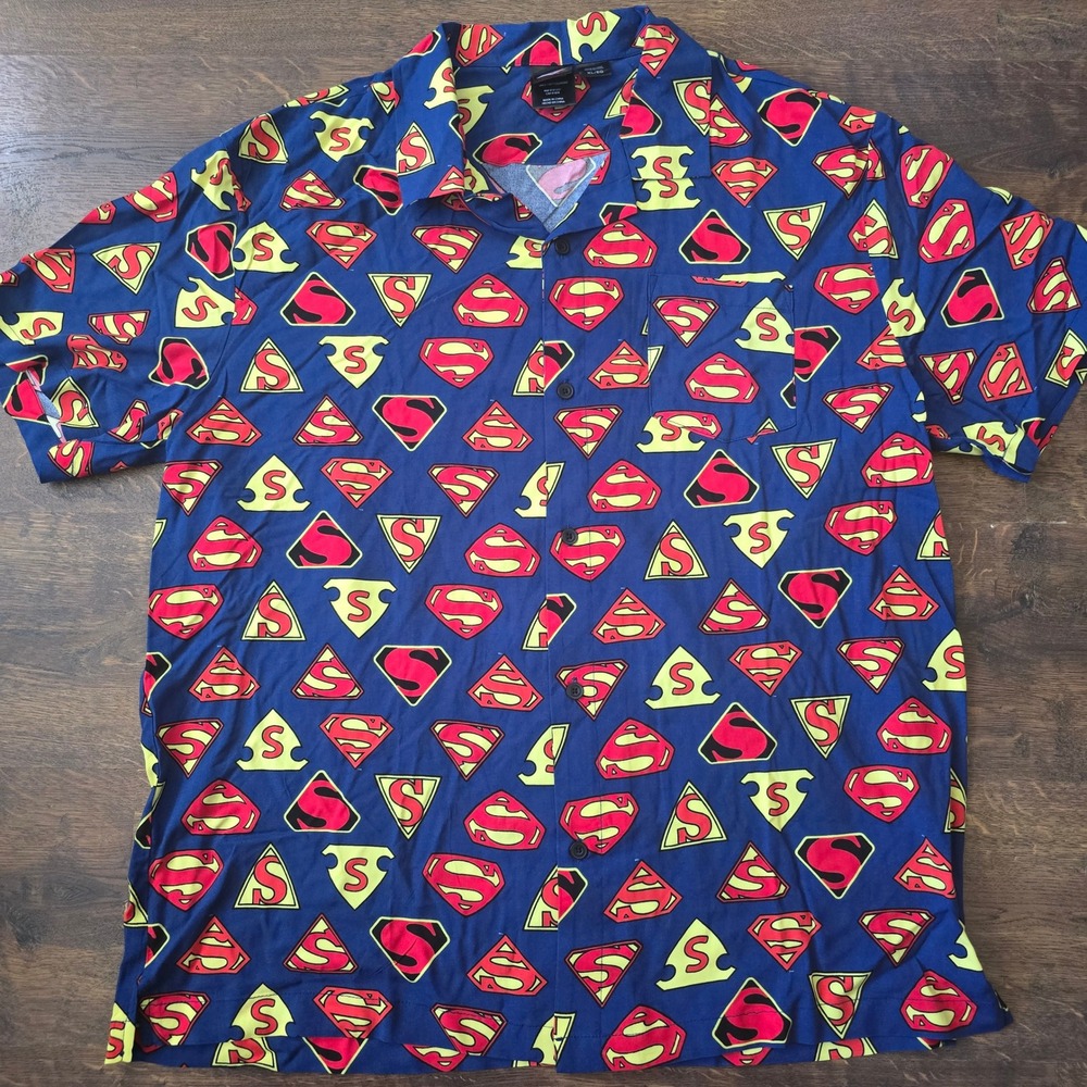 Superman DC Comics All Over Print Button Down Shirt Blue XL/EG Mens Logo Graphic
